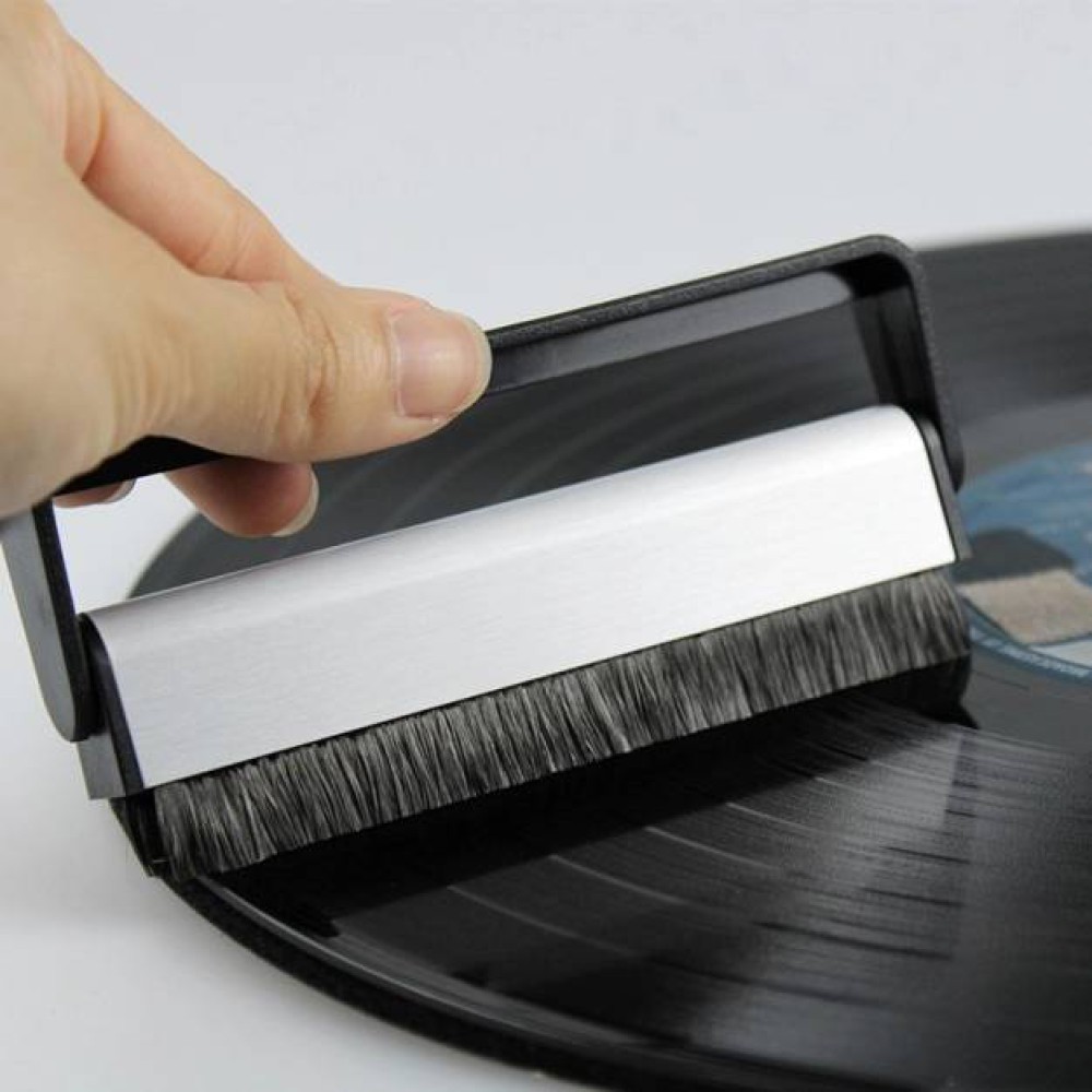 Goka GK-R01 Anti-Static LP Carbon Fiber Brush