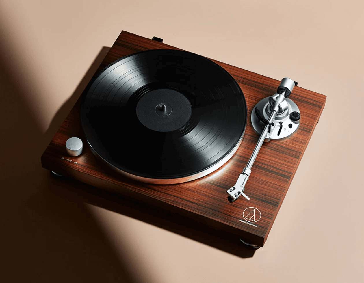 Turntables image